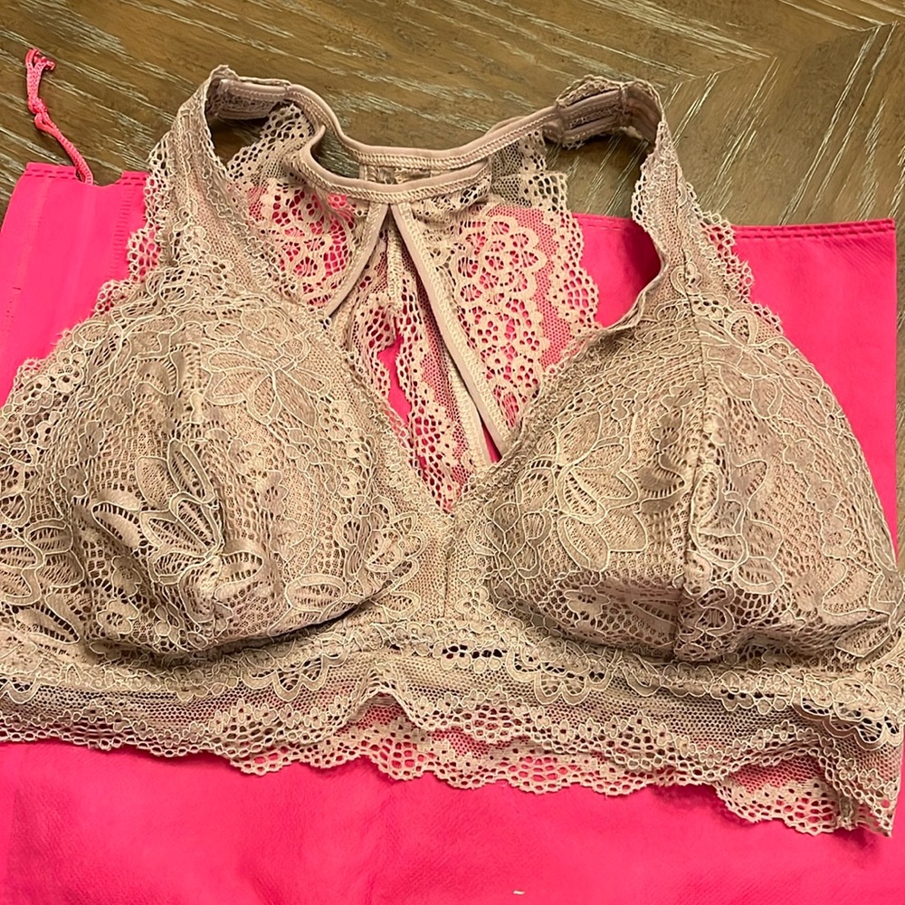 Maurice’s Lace Bralette Size Medium